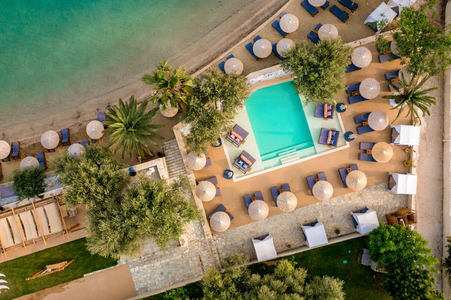 Plataria Seaside Pool and Coctails